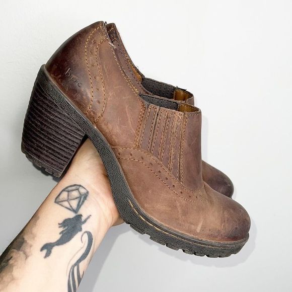 BORN Leather Western Booties - Picture 1 of 8